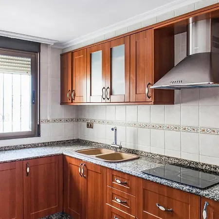 酒店 7 Bedroom Awesome In 4*